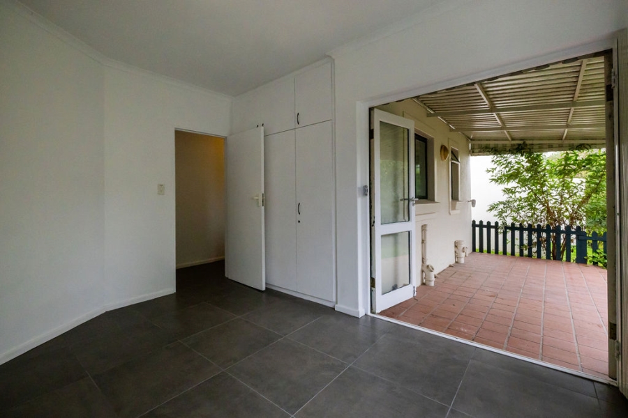 To Let 3 Bedroom Property for Rent in Onder Papegaaiberg Western Cape